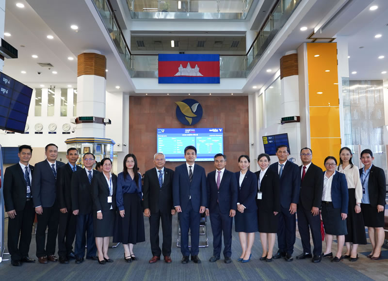 National Bank of Cambodia's Deputy Governor Visits ACLEDA Bank's Headquarters