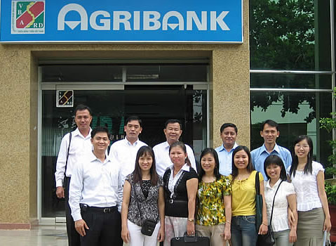 Delegation of ACLEDA Bank Plc and AGRIBANK